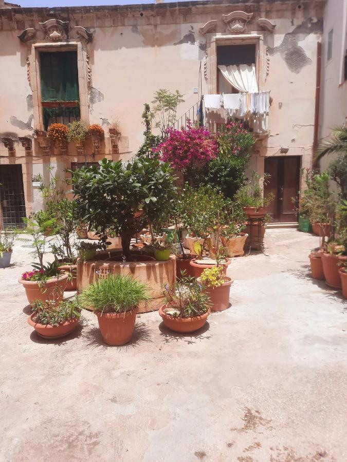 Ortigiacharmant Syracuse Esterno foto